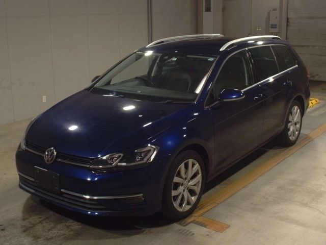 5060 Volkswagen Golf variant AUCHP 2018 г. (TAA Kyushu)